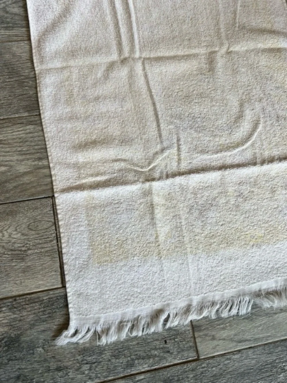 Retro Vintage Bath towel Floral Loop Yarn 100% Cotton Made In USA Yellow Fringe